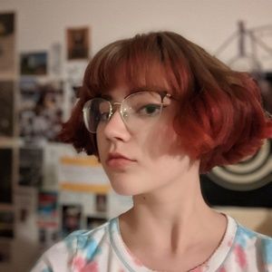 Meet your Posher, Phoebe